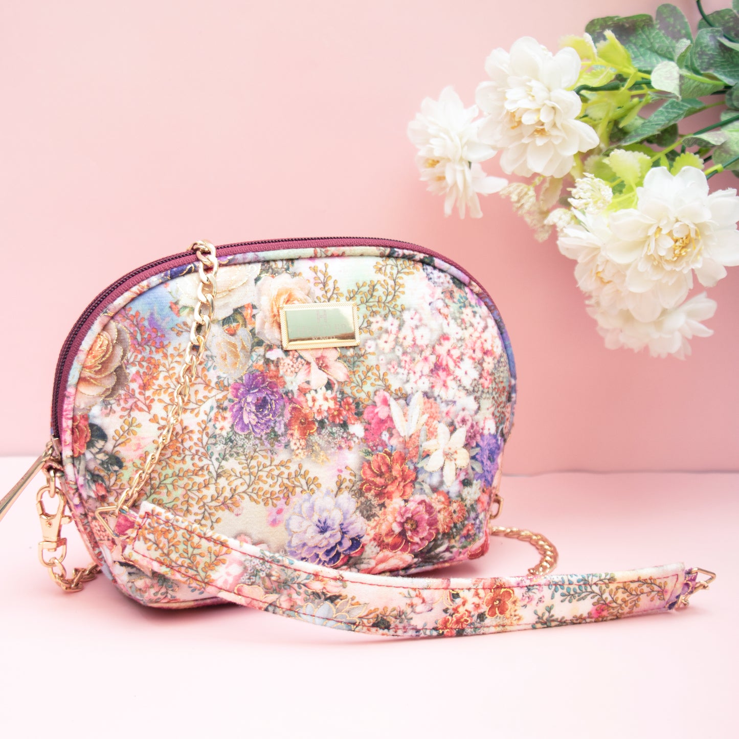 Hustler D Pouch with sling
