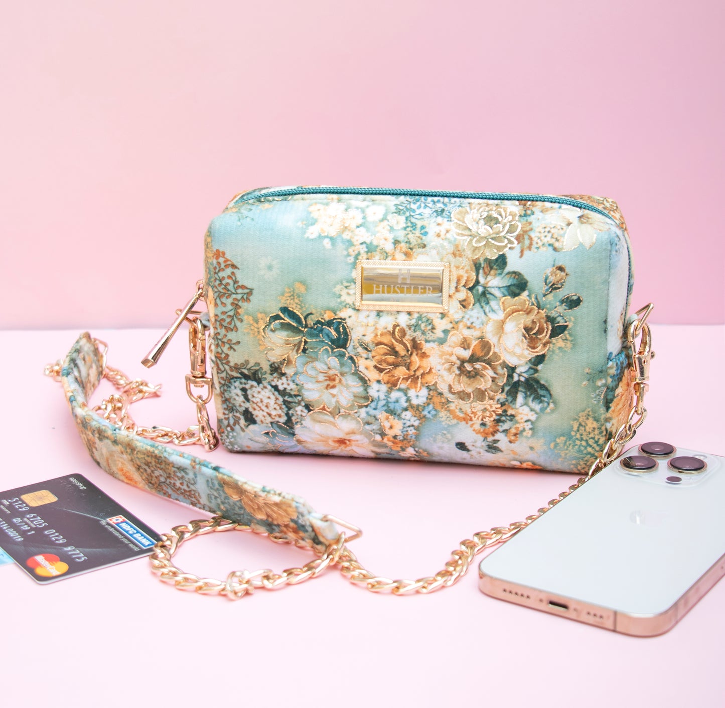 Hustler Small Sling